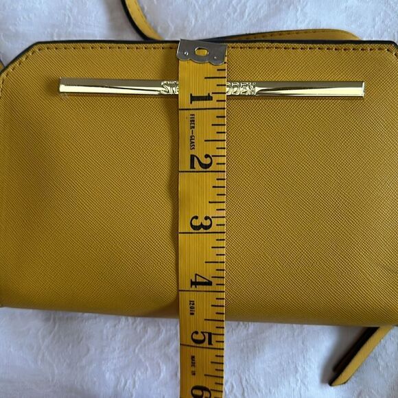Steve Madden Mustard Yellow Bkarlee Crossbody Bag Wallet - Picture 10 of 14